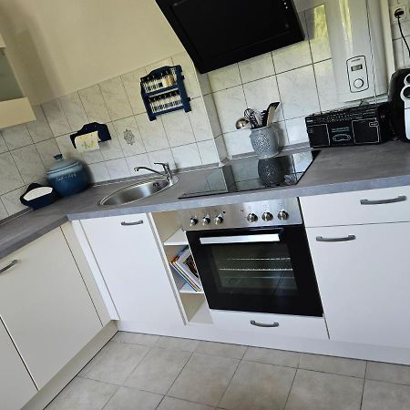 Ferienwohnung 1 Am Park Divitz-Spoldershagen Bagian luar foto